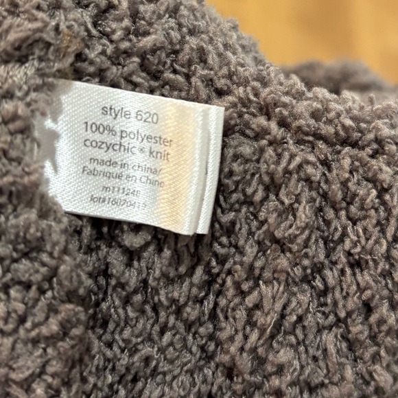 Barefoot Dreams CozyChic Beanie Hat - Picture 3 of 3